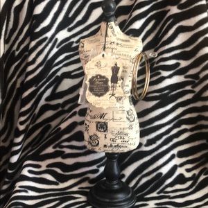 Jewelry holder with pins